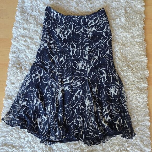 LAUREN RALPH LAUREN Petite Women's Midi Skirt 100% Silk  Size 10P Blue Floral - Picture 1 of 6